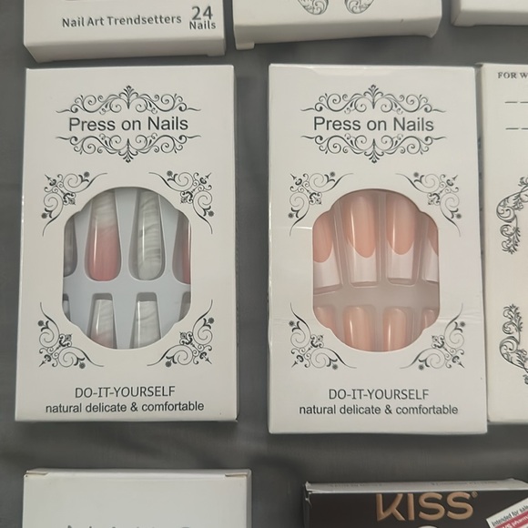 Press on nails bundles set - Picture 7 of 7